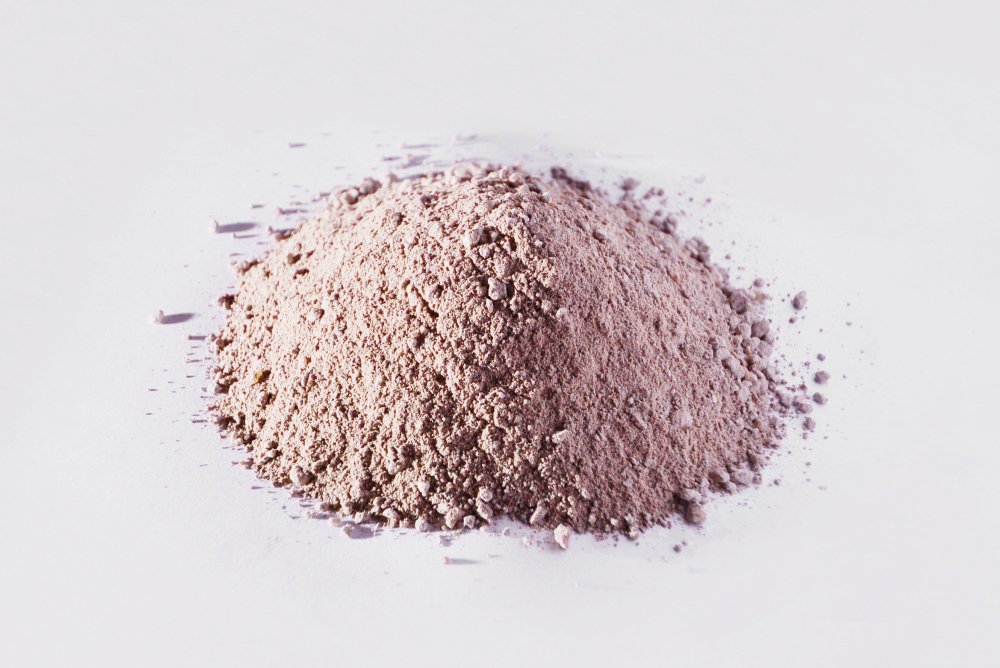 Spray coating on working layer of tundish